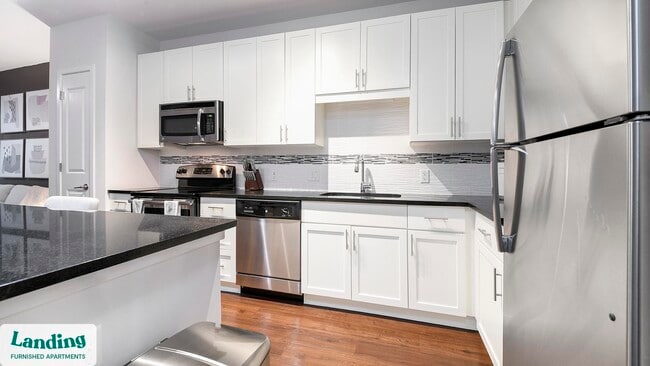 Building Photo - 480 N Orange Ave