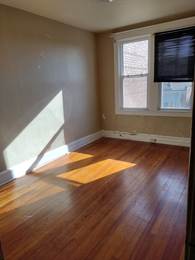 Old York Road House Rental in Baltimore, MD