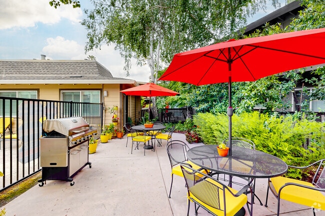 Gill - Tanglewood Apartments
