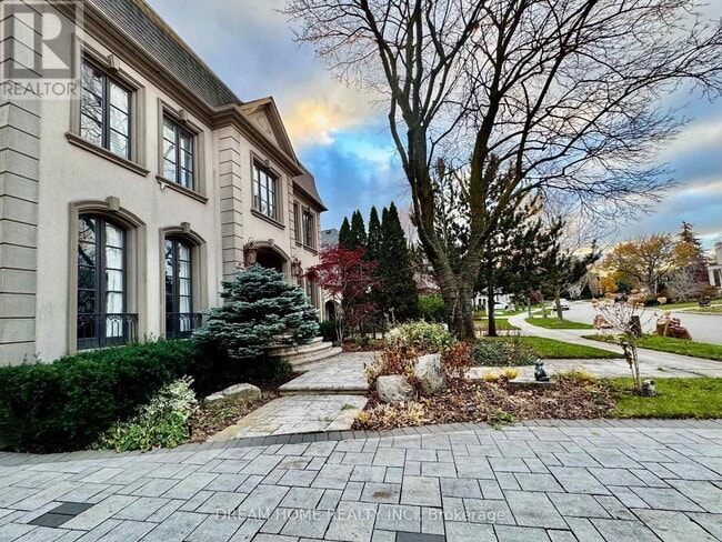 Building Photo - 113 Yorkminster Rd