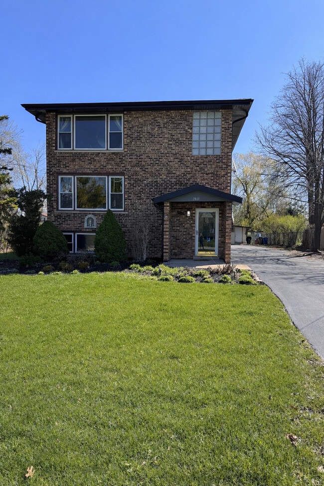 Building Photo - 7819 Garden Ln