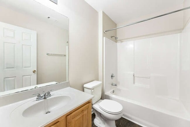 Foto del edificio - Millstone Townhomes