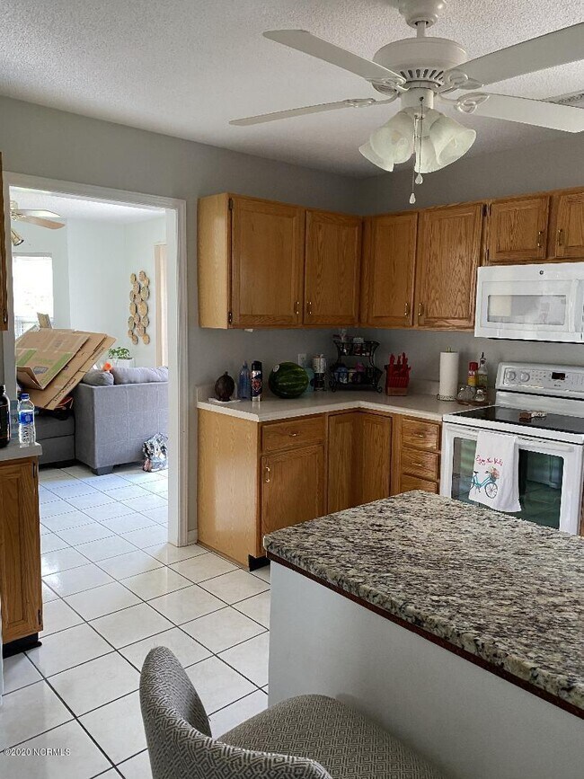 Building Photo - 3008 Tandem Ct