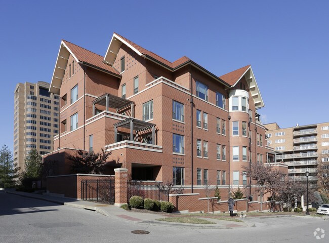 The Grove Apartments Kansas City, MO