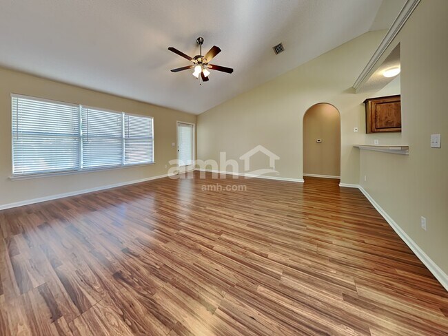 Foto del edificio - 2907 Majestic Oaks Ln