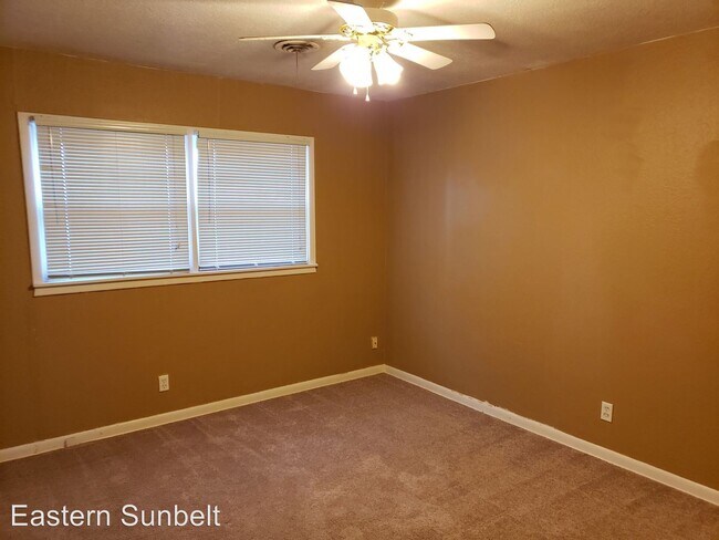 Building Photo - 4 br, 1.5 bath House - 237 New Mexico