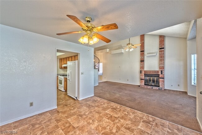 Building Photo - 3920 Lincoln Rd