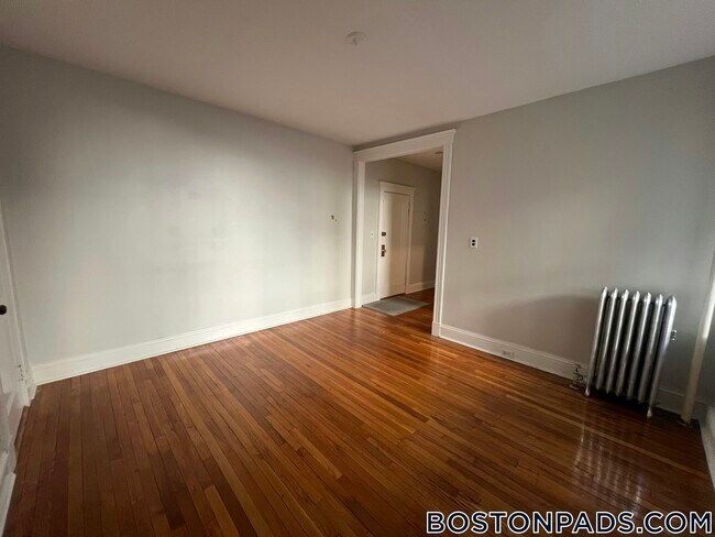 Foto del edificio - 1450 Commonwealth Ave