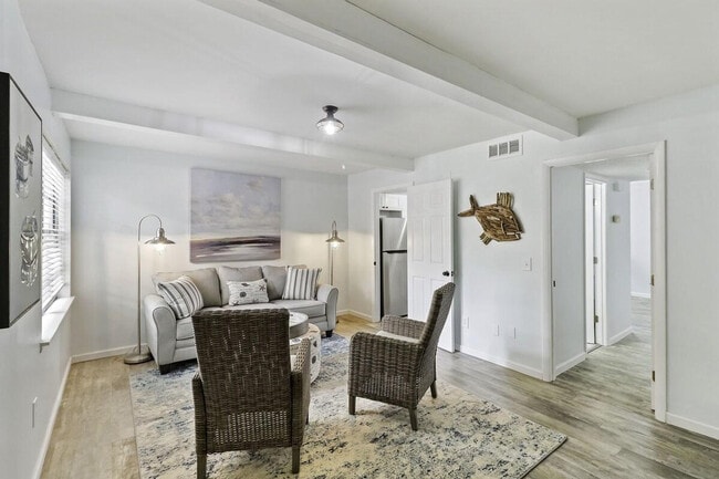 Building Photo - 400 William Hilton Pkwy