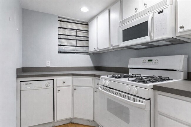 Foto del edificio - 1170 Massachusetts Ave