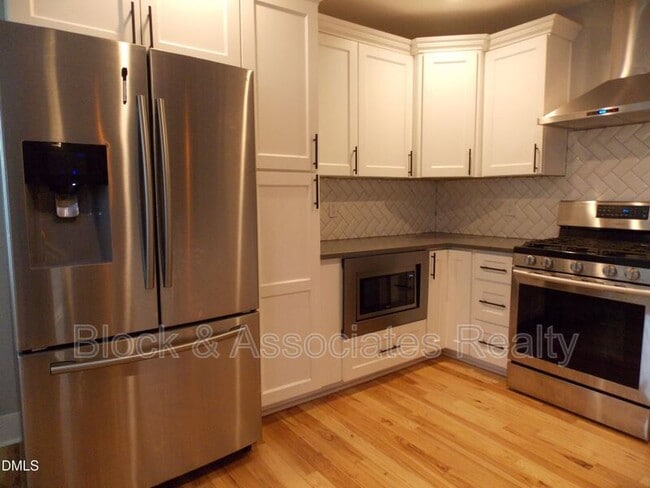 Building Photo - 202 Lincoln Ct