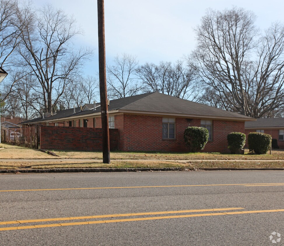 Building Photo - Longview Apartments