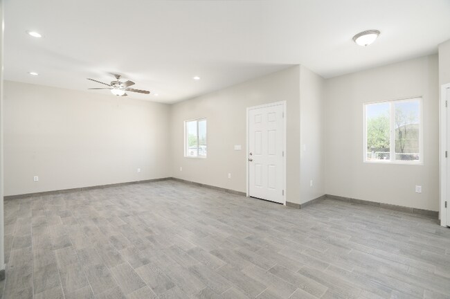 Foto del edificio - 1222 N 13th Ave