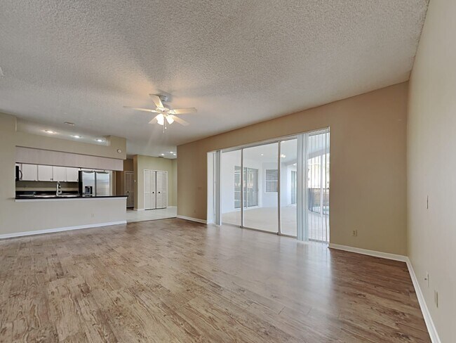 Building Photo - 9421 Larkbunting Dr