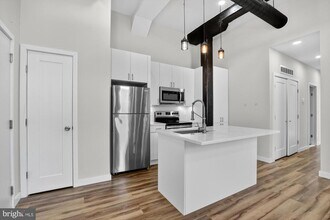 Building Photo - 2045 Trenton Ave