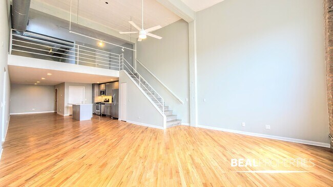 Foto del edificio - 2320 N Damen Ave