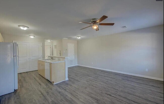 Foto del edificio - 214 Poplar St