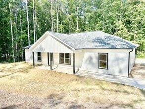 Building Photo - 352 Rainbow Cir