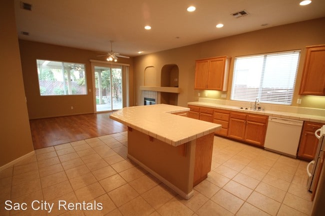Building Photo - 6613 Pallazzo Way