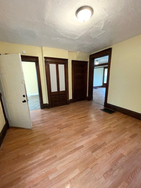 Building Photo - 448 4th St