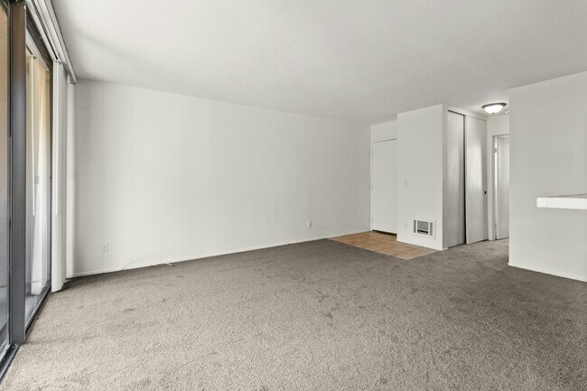 Foto del edificio - 6180 Agee St