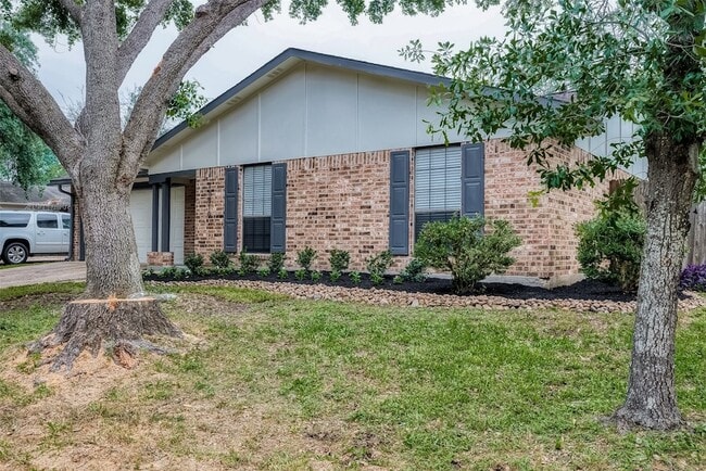 Building Photo - 16810 Sweno Ct