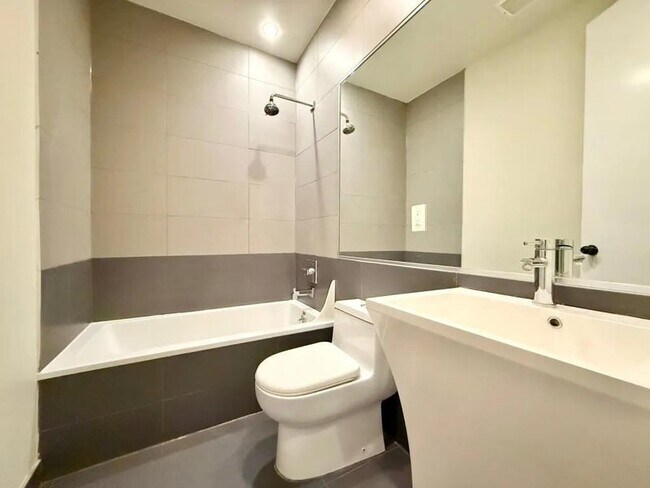 Foto del edificio - Nice room in a good neighborhood