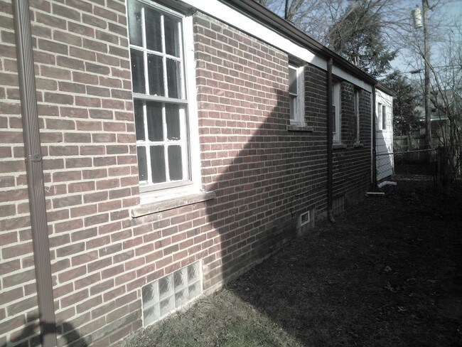 Foto del edificio - 18260 Ferguson St