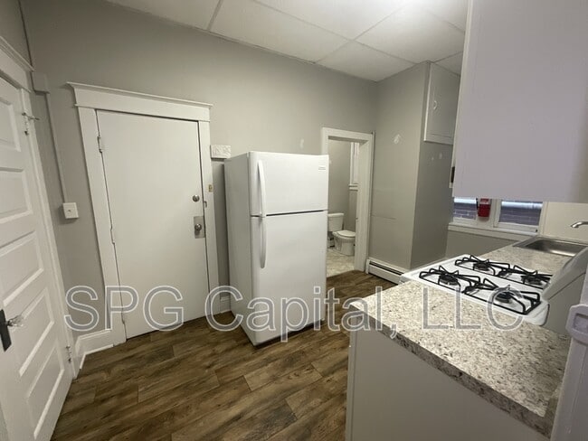 Building Photo - 51 Chambersburg St