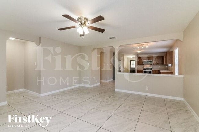 Building Photo - 8019 Abbotts Pointe