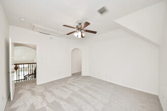 Building Photo - 3811 Parkside Dr