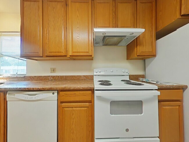 Foto del edificio - 3 Bedroom House ~ Close to Campus