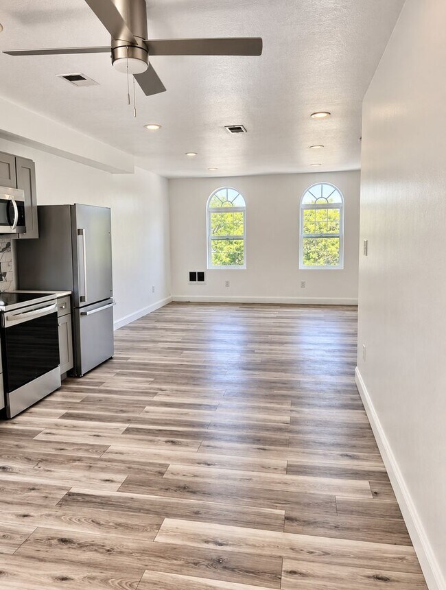 Foto del edificio - 2213 N 33rd St
