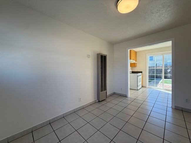 Photo - 15th Street Apartment