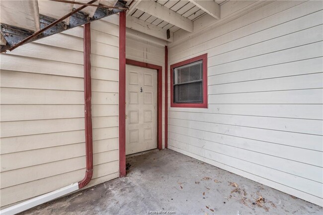 Building Photo - 1107 Verde Dr