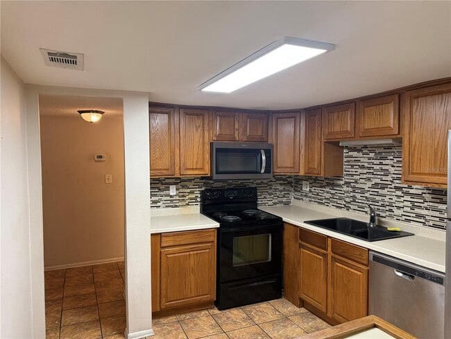 Building Photo - 7627 Dolonita Dr