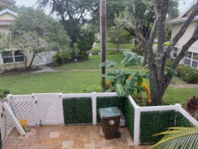 Foto del edificio - 8137 Bridgewater Ct