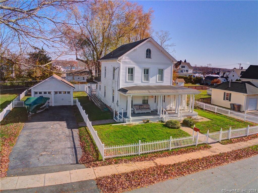 Primary Photo - 11 York Ave