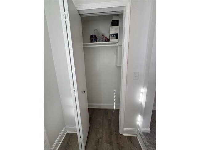 Building Photo - 6024 113th Ave N