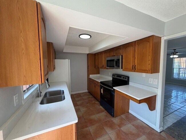 Foto del edificio - 3367 Riverview Way