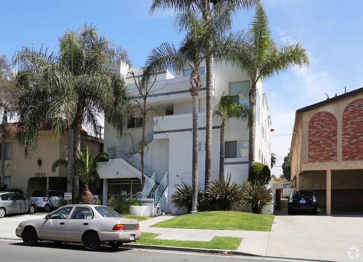 Foto principal - 3850 Inglewood Blvd