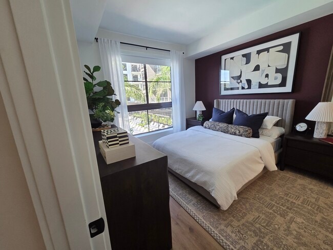 Building Photo - 1640 NE 125th St