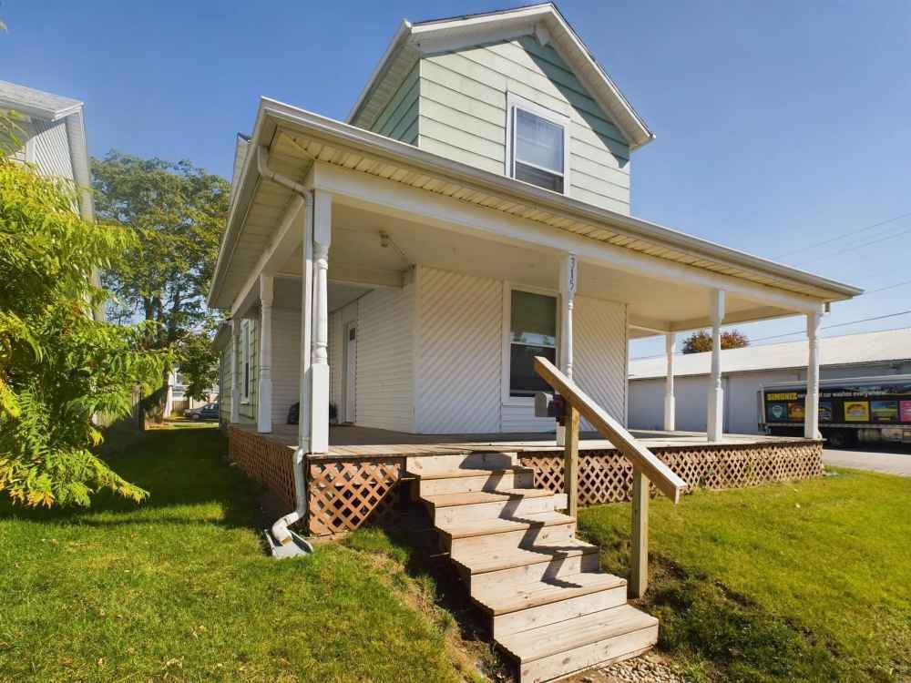 Wrap around covered deck area - 315 Harrison Ave