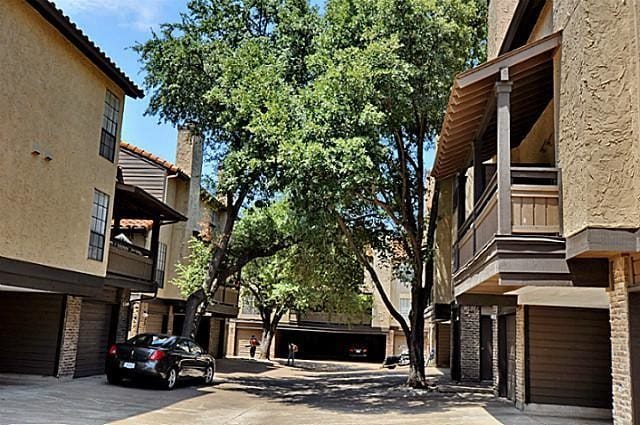 Foto del edificio - 5630 Spring Valley Rd