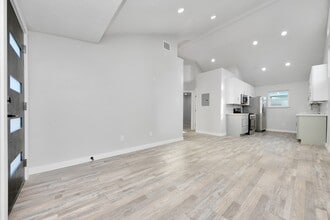Building Photo - 6201 Batterson St