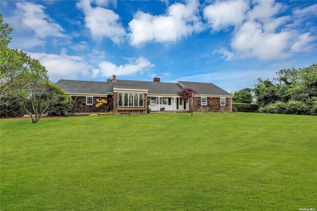 Foto del edificio - 14 Ogden Ln