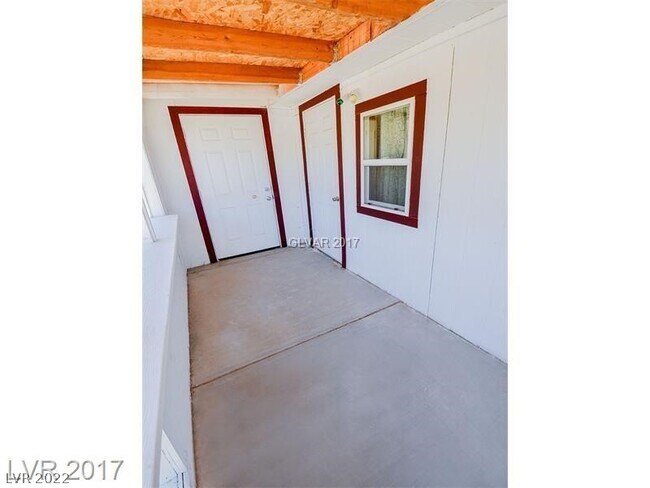 Foto del edificio - 1050 Jeane Ave