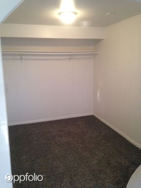 Building Photo - 2130 N Twin Oaks Valley Rd