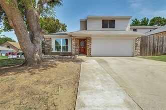 Building Photo - 1453 Thistlewood Ln