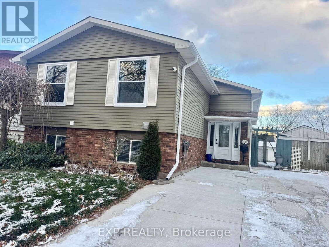 Primary Photo - 3816 Panama Ct